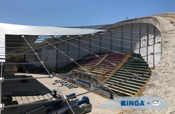 ZINGA použitá na oceľových prvkoch strechy pri rekonštrukcii hokejového štadióna v Prešove. r. 2020