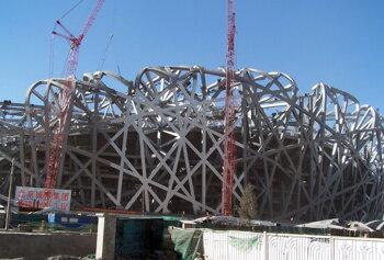 Počas výstavby štadióna bola ZINGA použitá na kritických miestach konštrukcie - hlavne spoje a časti vystavené extrémnej námahe.